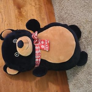 Squishmallow holiday hug me bear